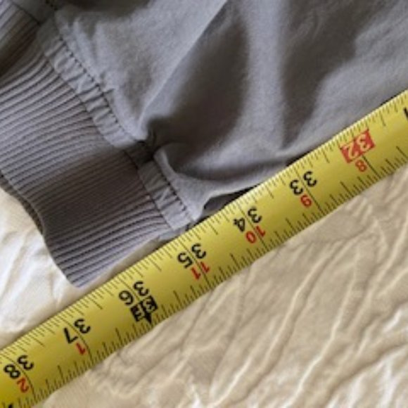 Aventura Relaxed Fit Grayish Green Cotton Pants - Size M - Picture 14 of 15